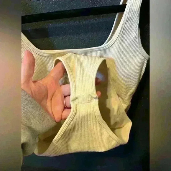 Women’s OQQ Shapewear Cream Tank Top Bodysuit Size Large - Picture 4 of 4